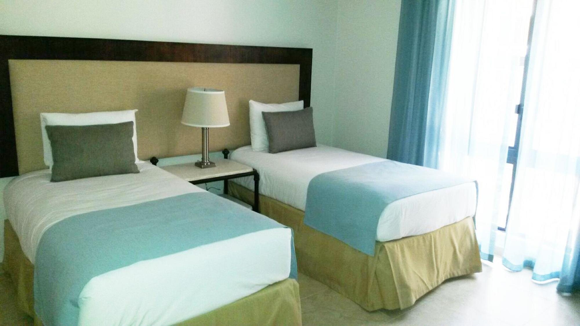 Park Royal Homestay Club Cala Puerto Rico ウマカオ エクステリア 写真